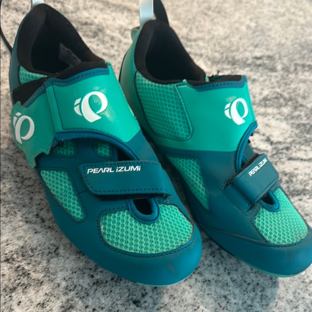 Pearl Izumi Turquoise Cycling Shoes